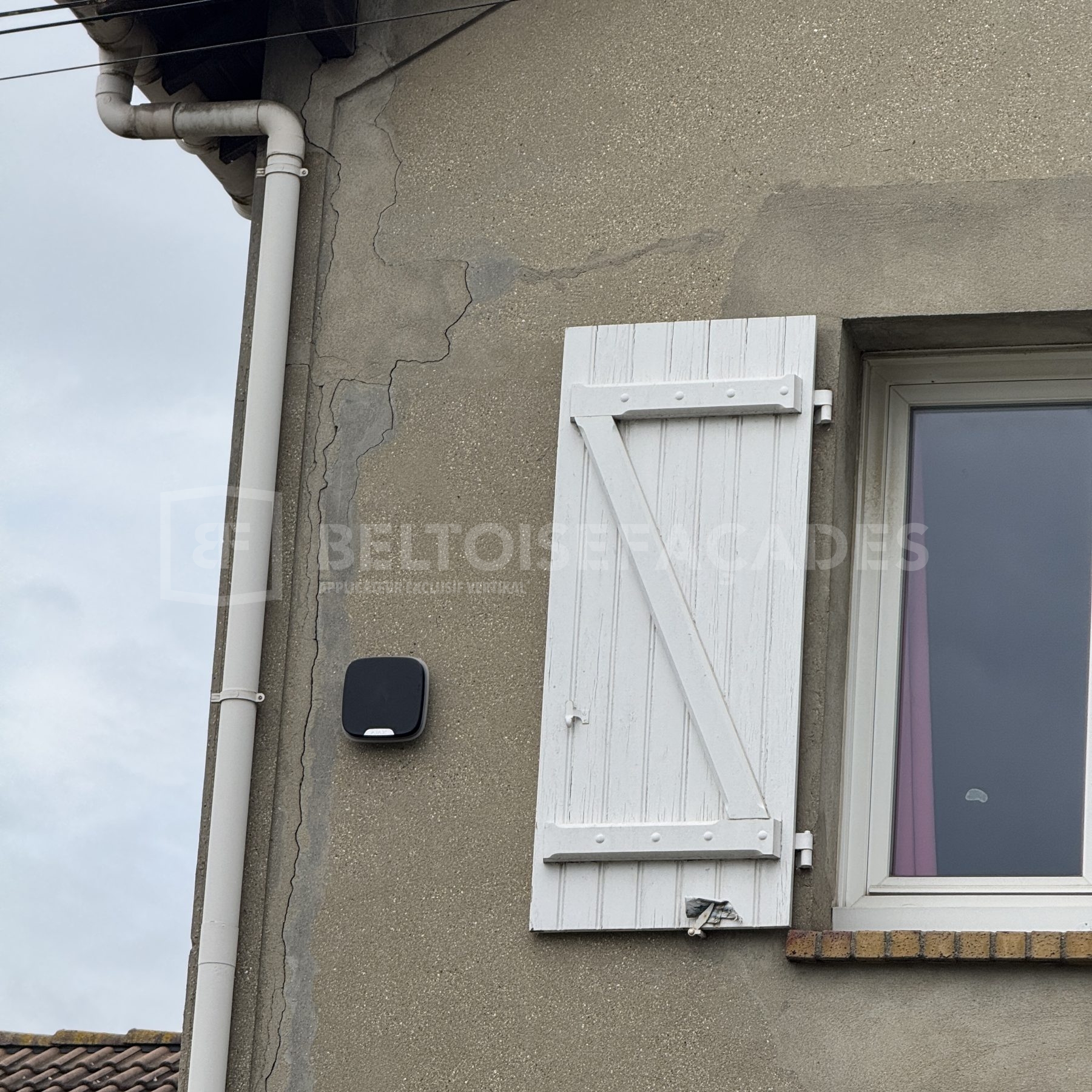 Réparation des fissures à Orgeval, état d’origine - Beltoise Façades