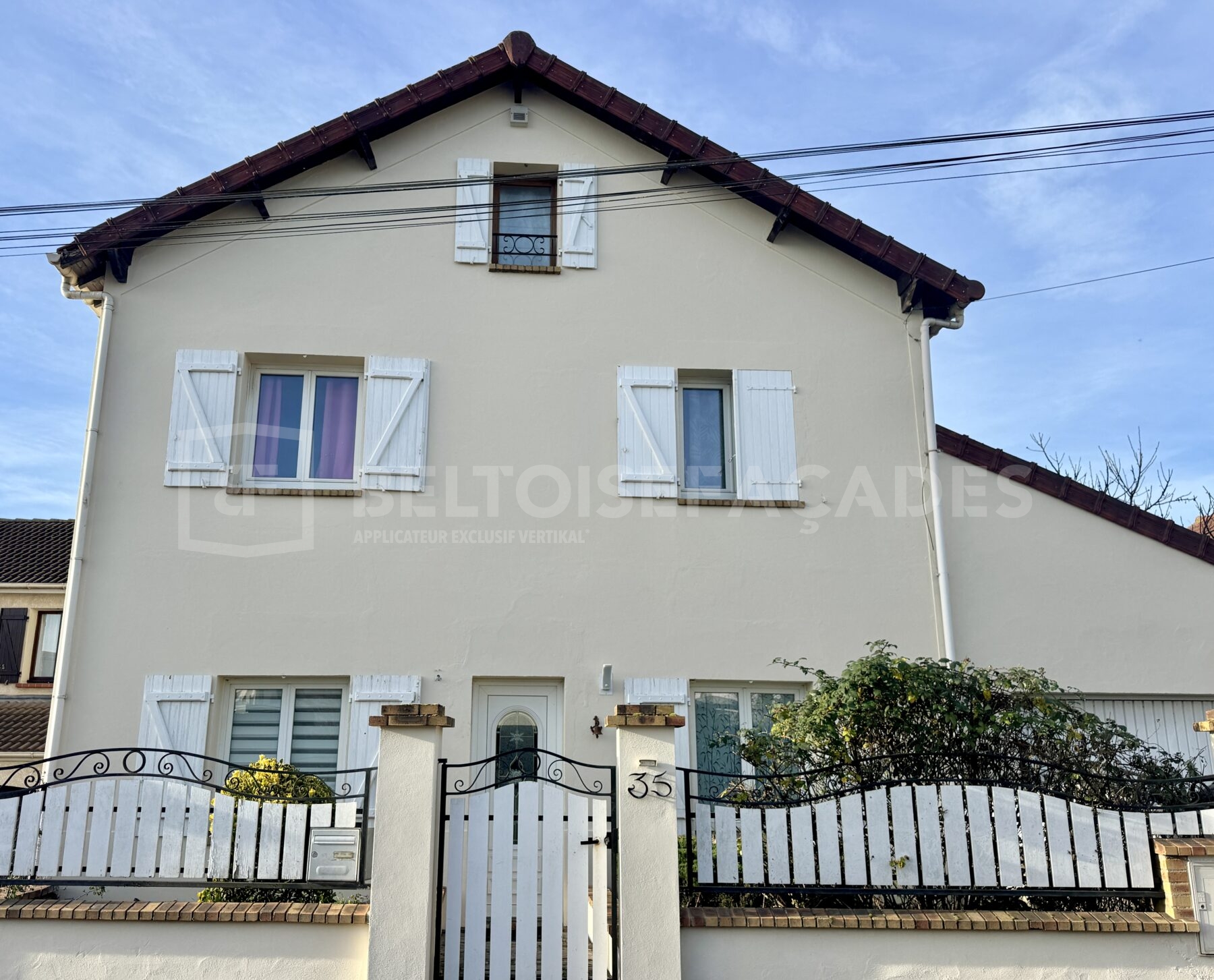 Façade après Réparation des fissures à Orgeval, rénovation effectuée - Beltoise Façades